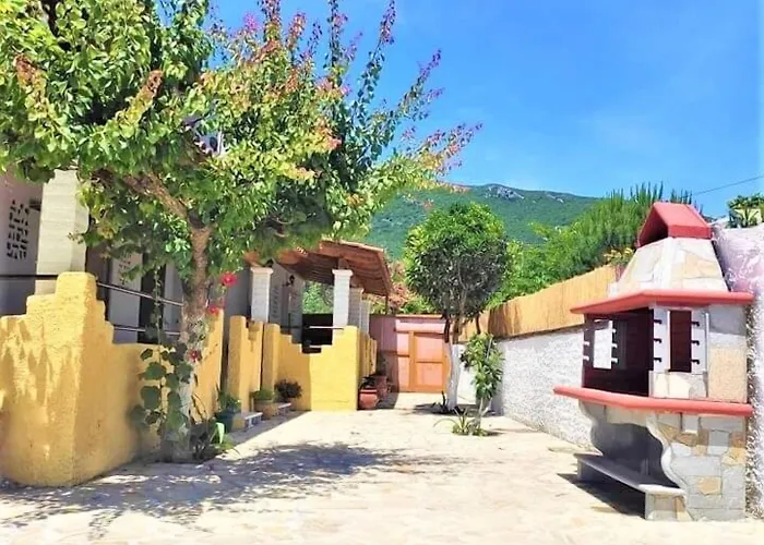 Tetraktys Estate Beachside Seaview υδωρ With Big Garden Halikounas
