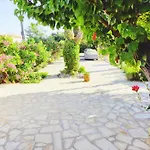 Tetraktys Estate Beachside Seaview υδωρ With Big Garden Lägenhet *