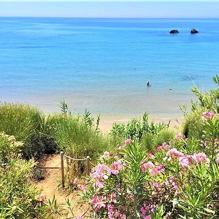 아파트 Tetraktys Estate Beachside Seaview υδωρ With Big Garden Halikounas