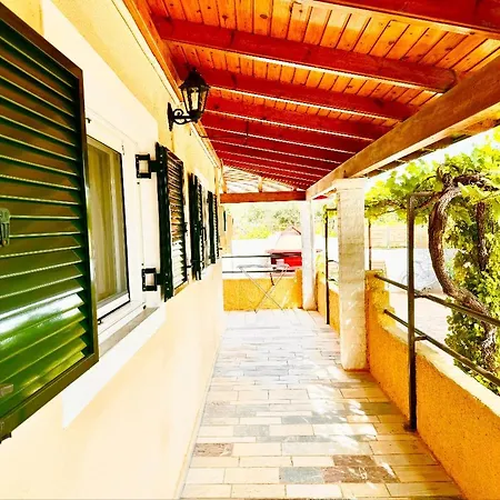 Apartment Tetraktys Estate Beachside υδωρ Agios Matthaios (Corfu)