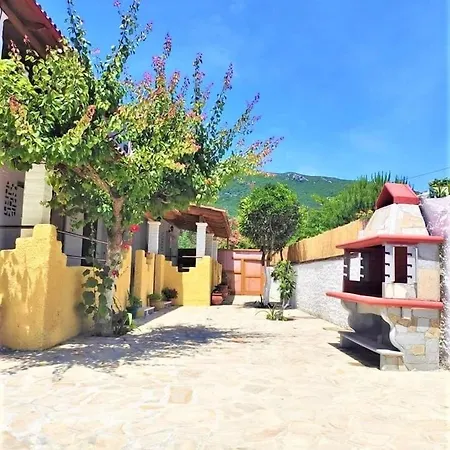 Tetraktys Estate Beachside Seaview υδωρ With Big Garden Halikounas