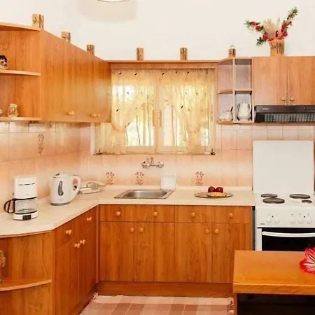 Tetraktys Estate Beachside Seaview υδωρ With Big Garden Апартаменты *