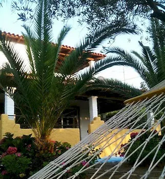 Tetraktys Estate Beachside υδωρ Apartment *