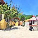 Tetraktys Estate Beachside Seaview υδωρ With Big Garden Halikounas